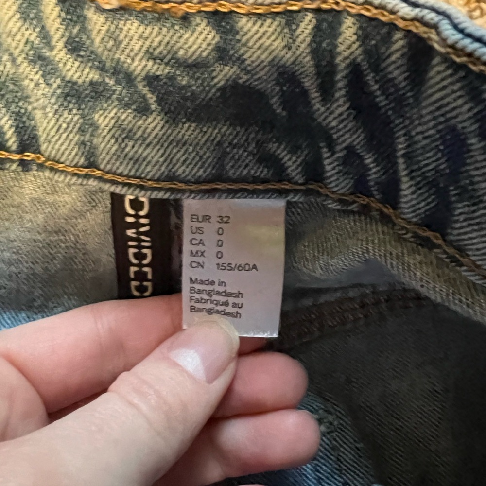 H&M Divided Cargo Jeans - Picture 2 of 6